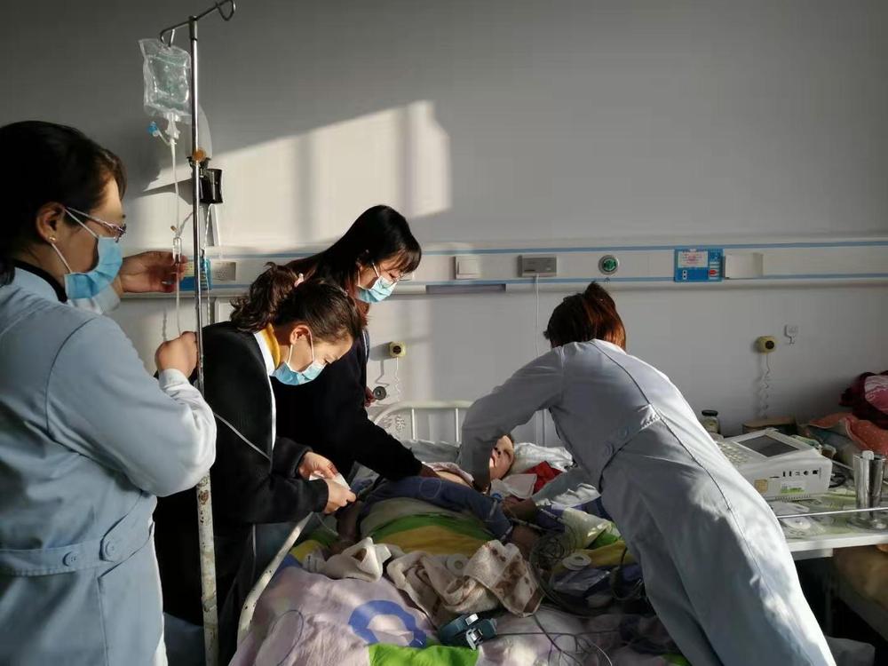 防疫先锋 医者仁心——地质三队医护人员防疫纪实缩影